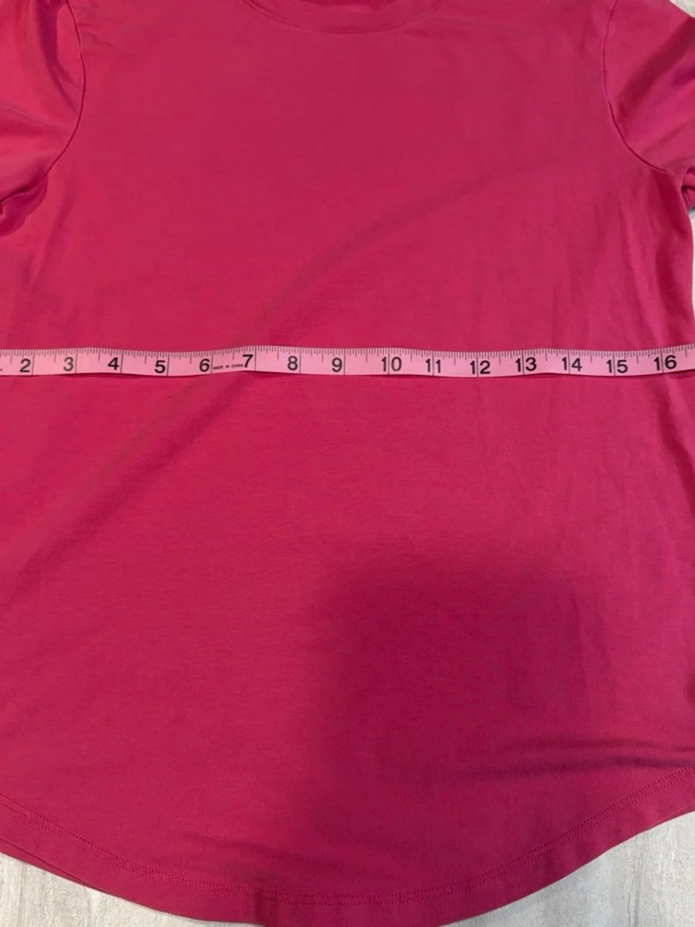 lululemon athletica Bright Hot Pink Short Sleeve Crewneck Tee